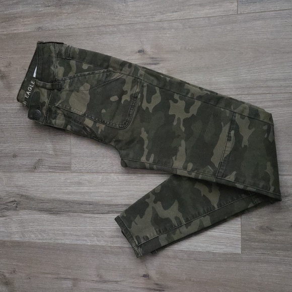 American Eagle Outfitters Camouflage Hi-Rise Jegging - Picture 4 of 10